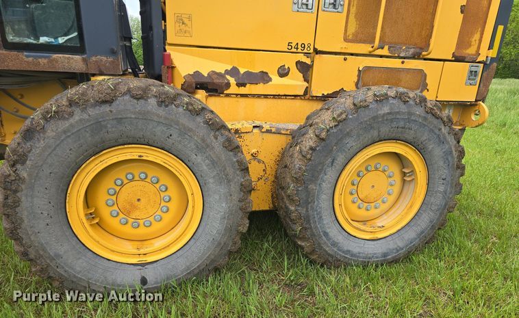 image for item DM1654 2013 John Deere 770G motor grader