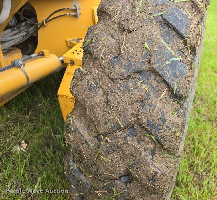 image for item DM1654 2013 John Deere 770G motor grader