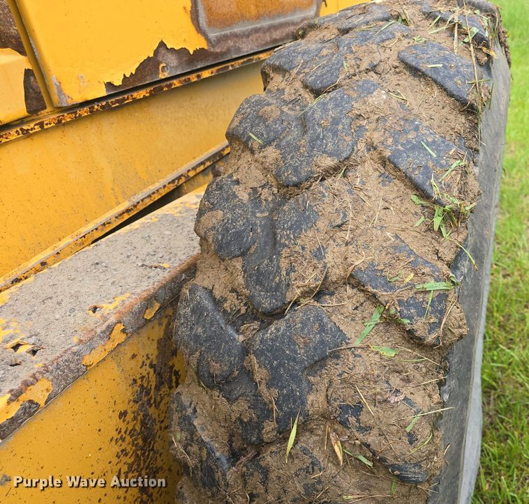 image for item DM1654 2013 John Deere 770G motor grader