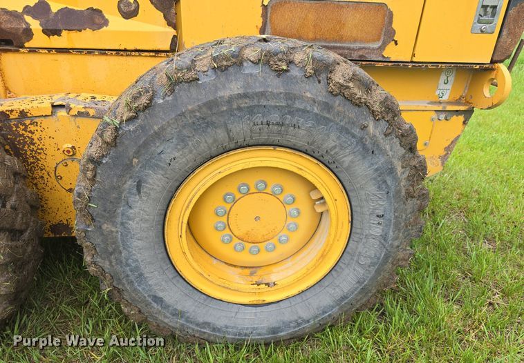 image for item DM1654 2013 John Deere 770G motor grader