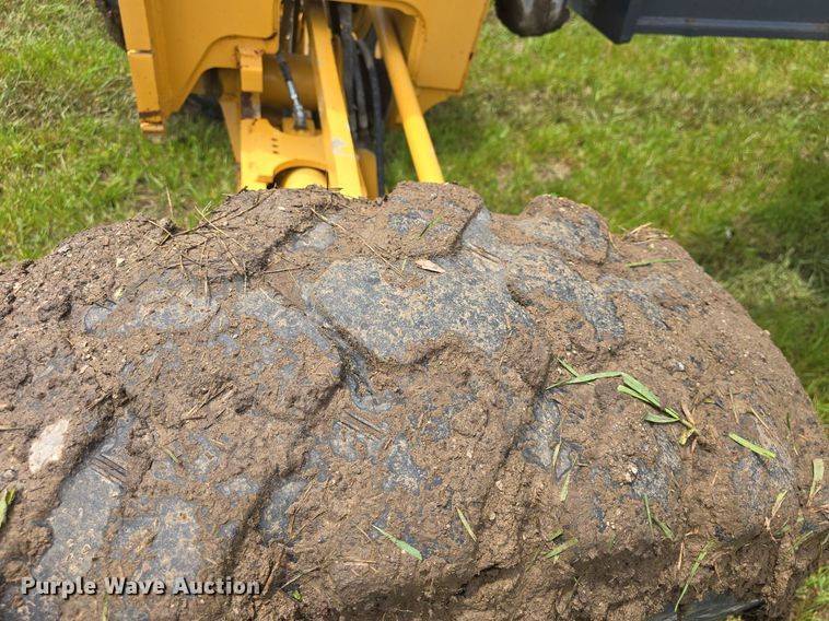 image for item DM1654 2013 John Deere 770G motor grader