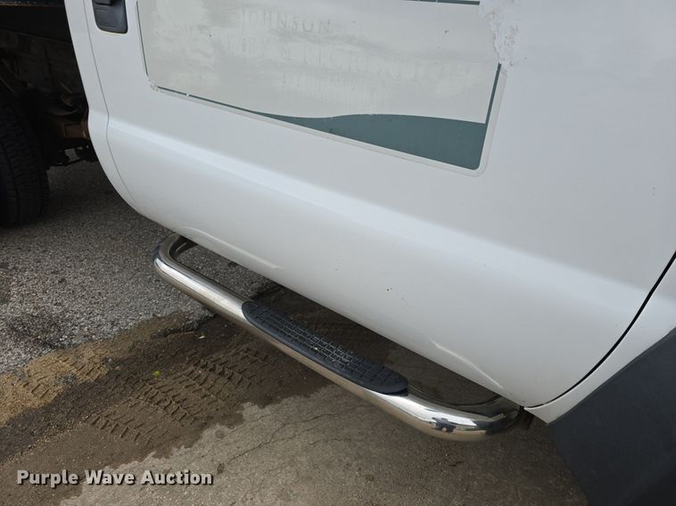 image for item DM1656 2010 Ford F550 Super Duty XL dump truck