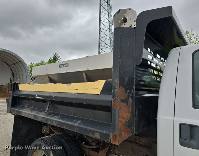 image for item DM1656 2010 Ford F550 Super Duty XL dump truck