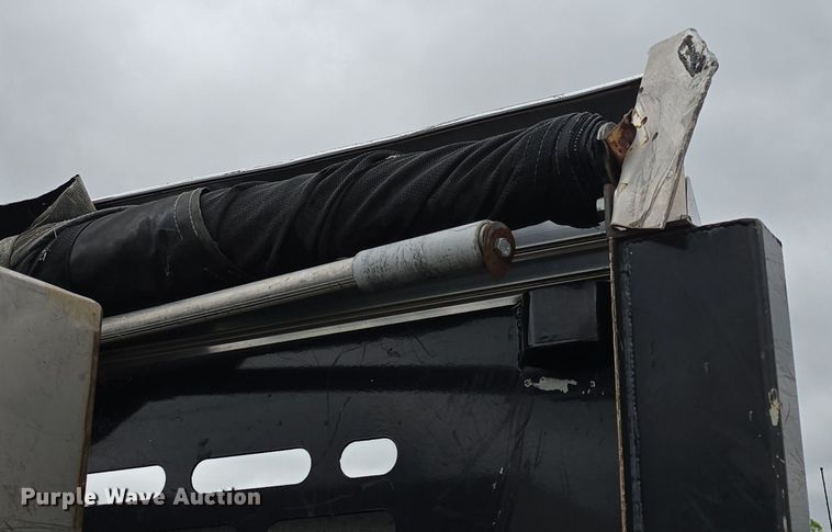 image for item DM1656 2010 Ford F550 Super Duty XL dump truck