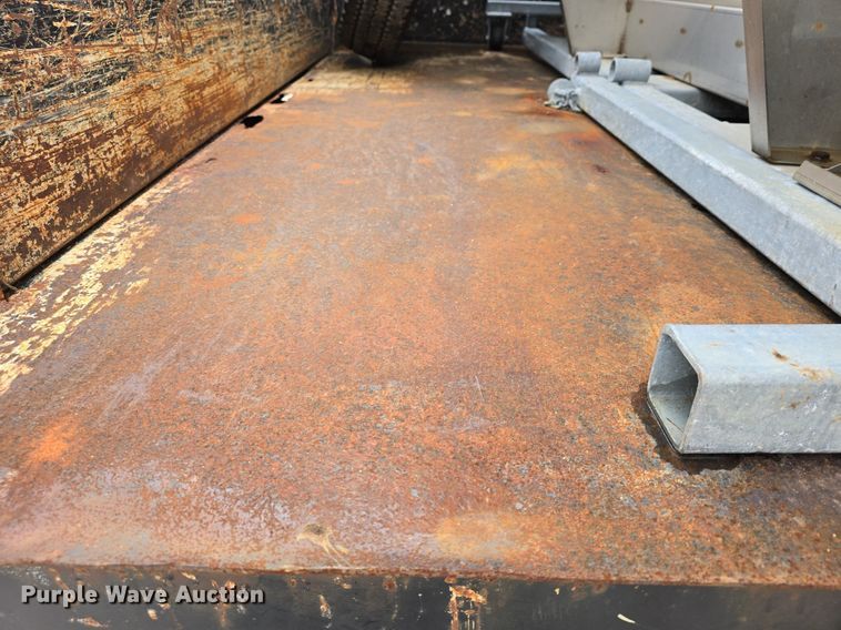 image for item DM1656 2010 Ford F550 Super Duty XL dump truck