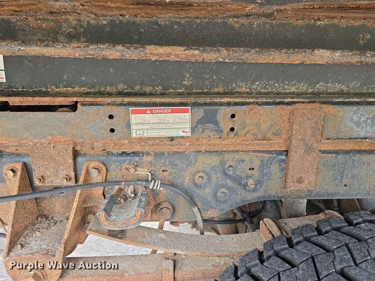 image for item DM1656 2010 Ford F550 Super Duty XL dump truck