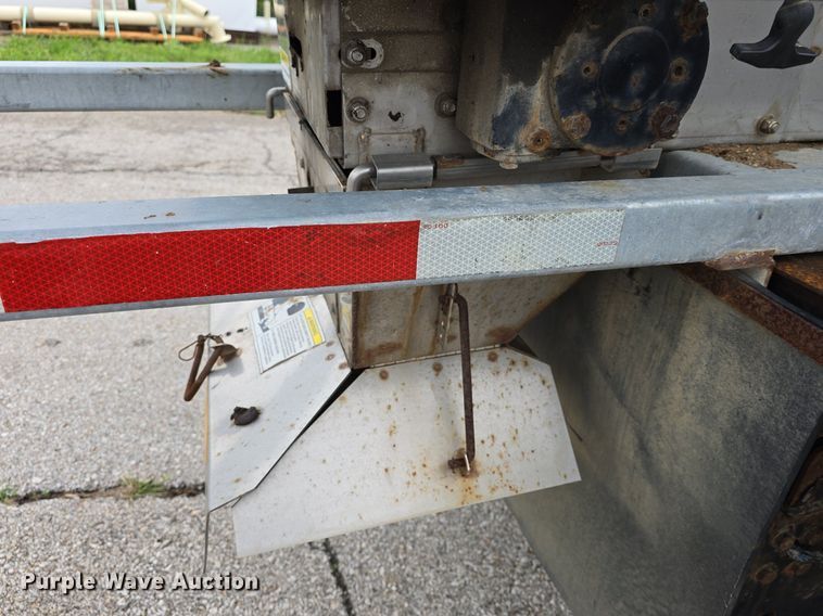 image for item DM1656 2010 Ford F550 Super Duty XL dump truck