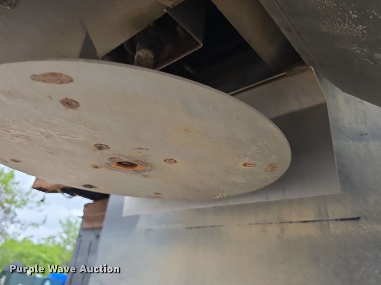 image for item DM1656 2010 Ford F550 Super Duty XL dump truck