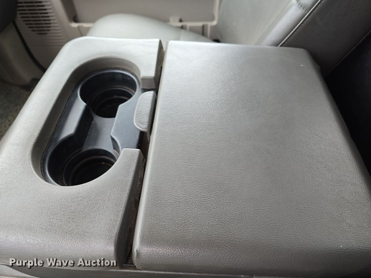 image for item DM1656 2010 Ford F550 Super Duty XL dump truck