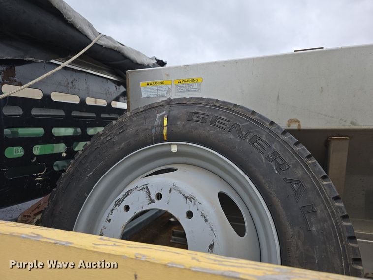 image for item DM1656 2010 Ford F550 Super Duty XL dump truck