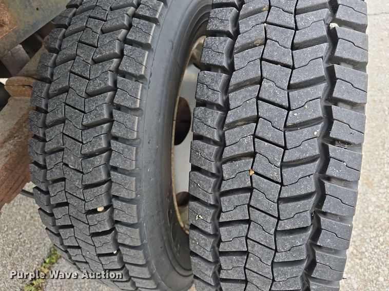 image for item DM1656 2010 Ford F550 Super Duty XL dump truck