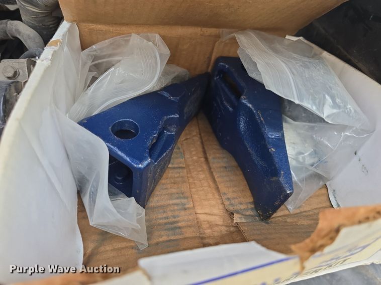 image for item DM1658 2014 Takeuchi TB290 mini excavator