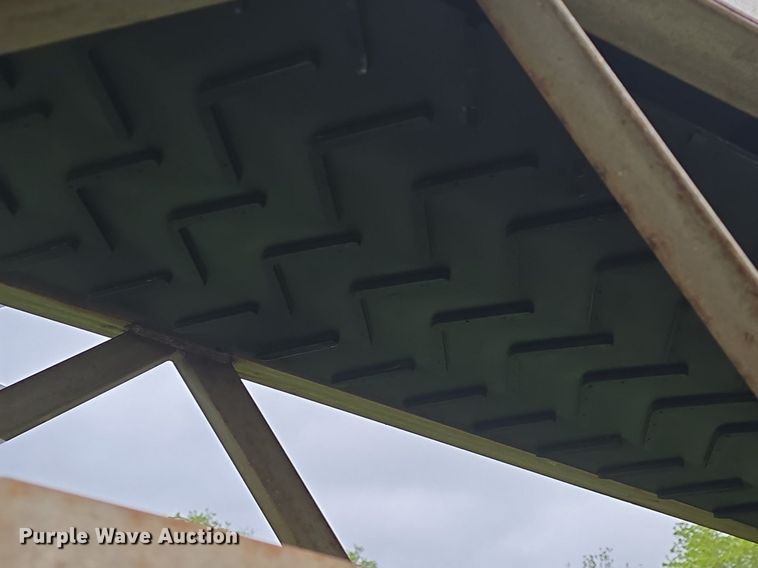 image for item DM1663 1994 Kimco KC1870SS conveyor