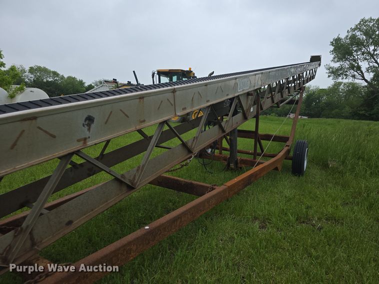 image for item DM1663 1994 Kimco KC1870SS conveyor