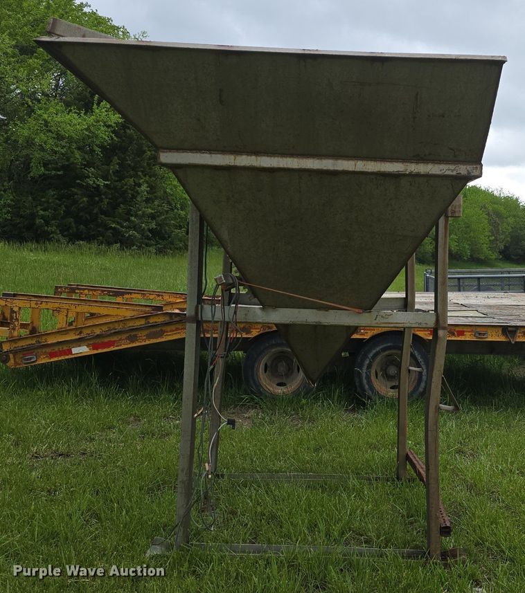 image for item DM1663 1994 Kimco KC1870SS conveyor