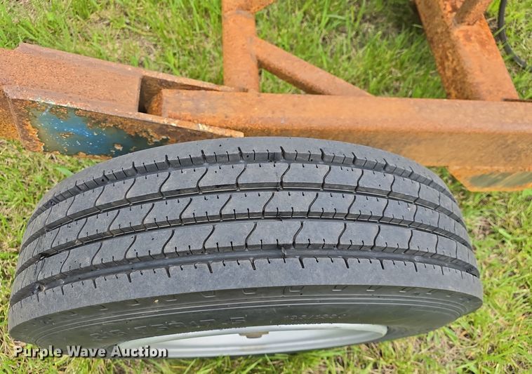 image for item DM1663 1994 Kimco KC1870SS conveyor