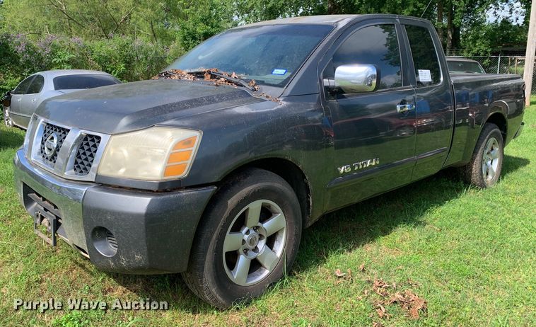 image for item DM7832 2005 Nissan  Titan King Cab pickup truck