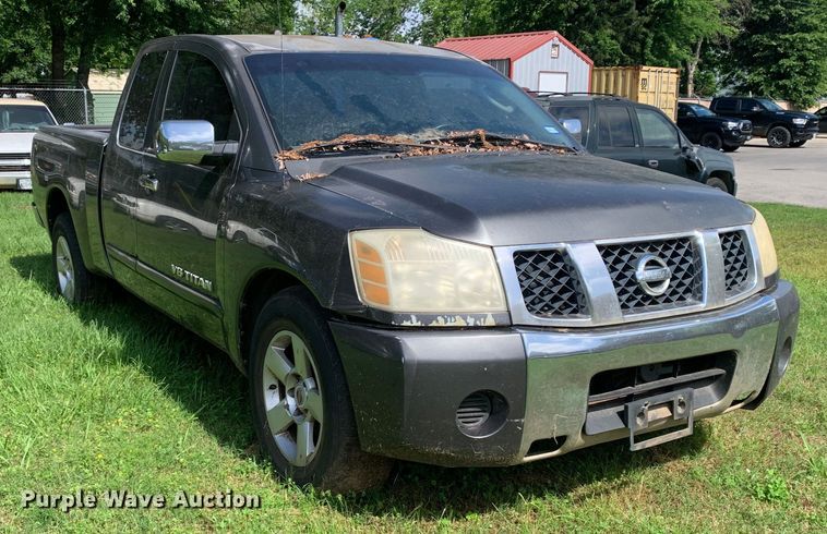 image for item DM7832 2005 Nissan  Titan King Cab pickup truck