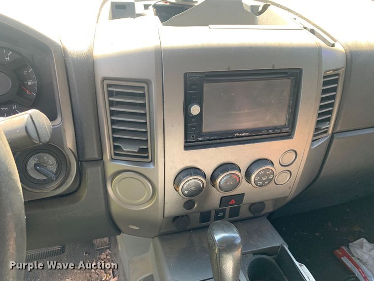 image for item DM7832 2005 Nissan  Titan King Cab pickup truck