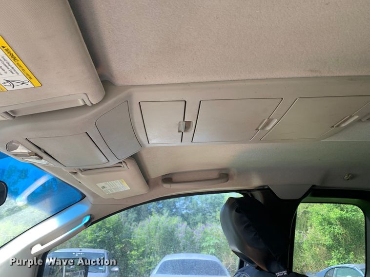 image for item DM7832 2005 Nissan  Titan King Cab pickup truck