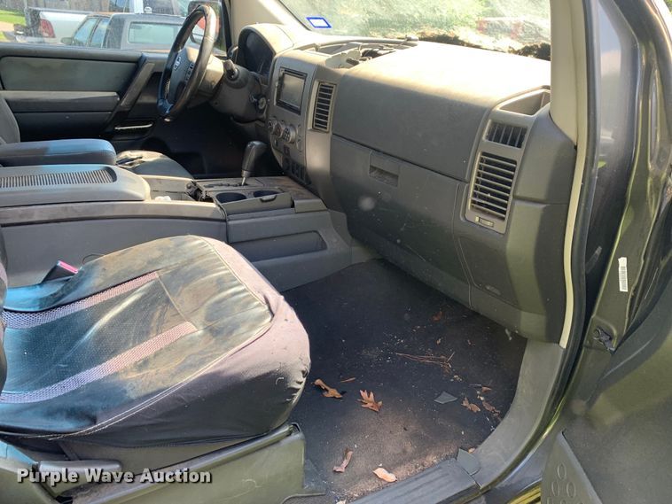 image for item DM7832 2005 Nissan  Titan King Cab pickup truck