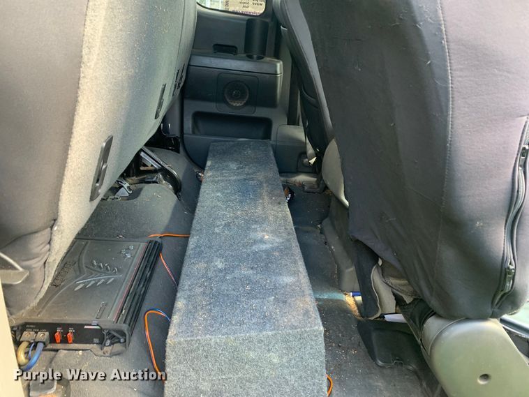 image for item DM7832 2005 Nissan  Titan King Cab pickup truck