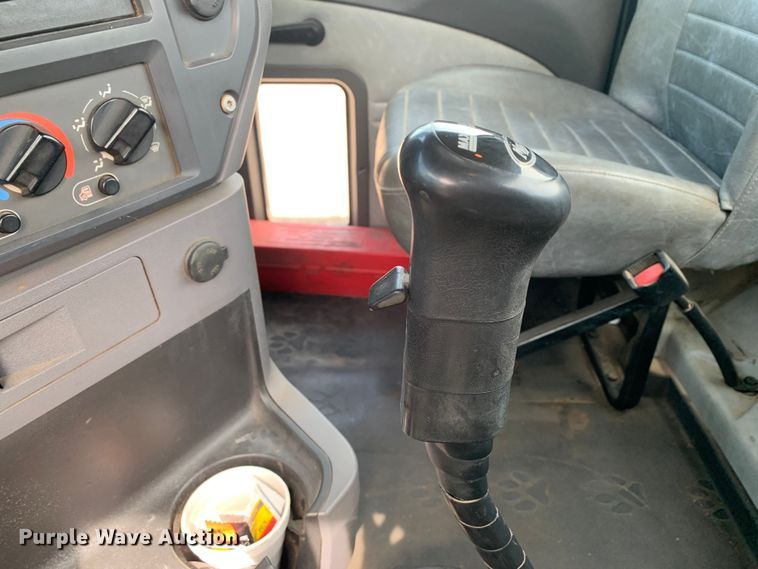 image for item DM7836 2014 Mack CHU613 semi truck