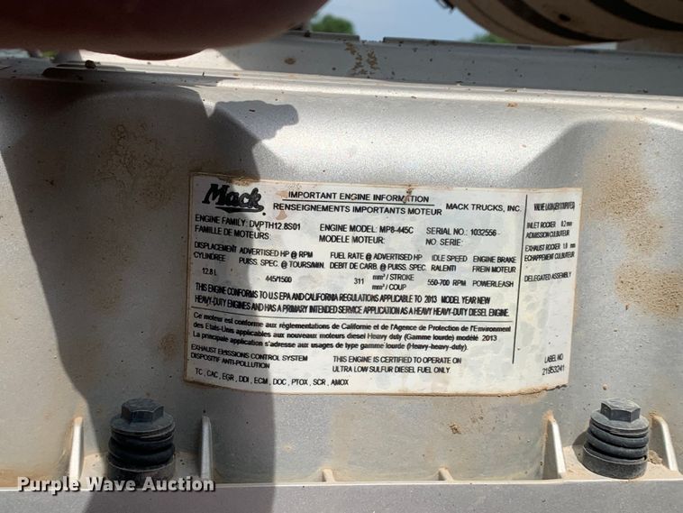 image for item DM7836 2014 Mack CHU613 semi truck