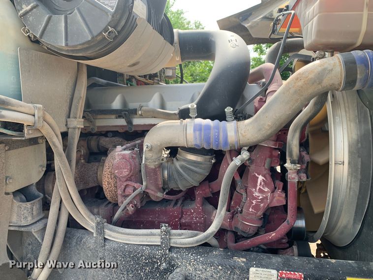 image for item DM7836 2014 Mack CHU613 semi truck