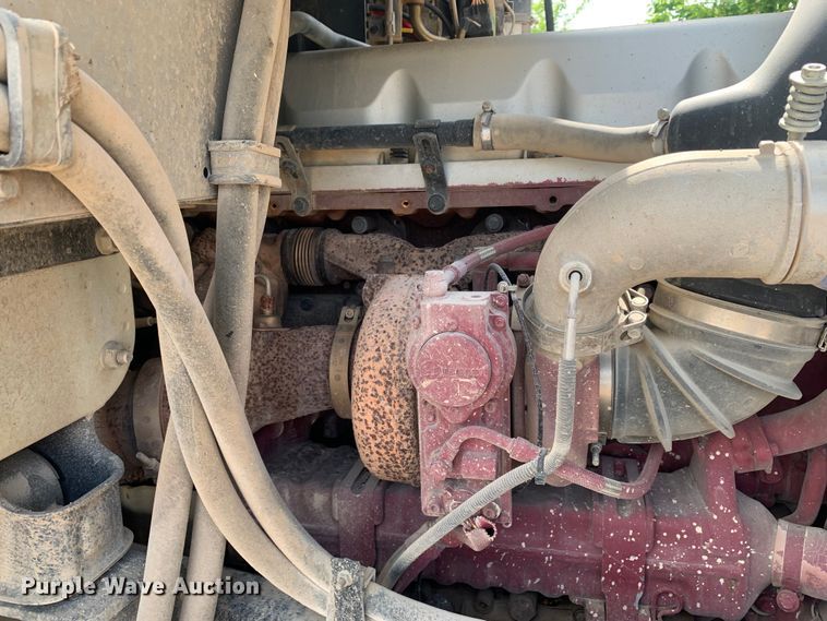 image for item DM7836 2014 Mack CHU613 semi truck