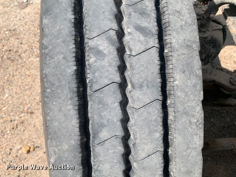 image for item DM7836 2014 Mack CHU613 semi truck