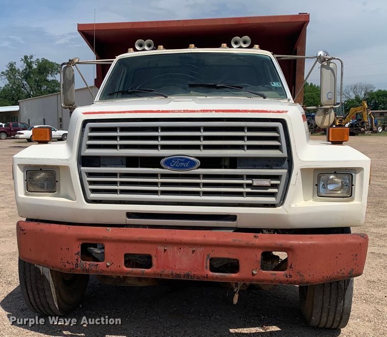 image for item DM7838 1986 Ford FT8000 dump truck