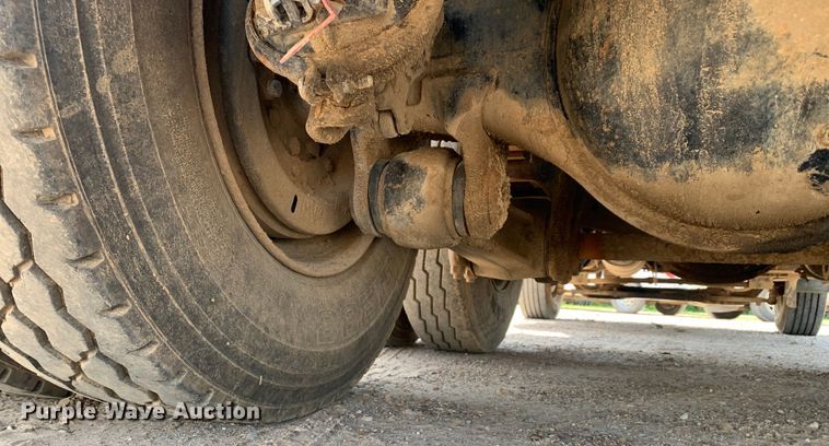 image for item DM7838 1986 Ford FT8000 dump truck