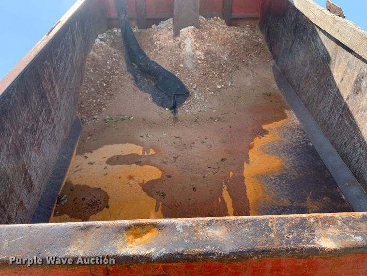 image for item DM7838 1986 Ford FT8000 dump truck