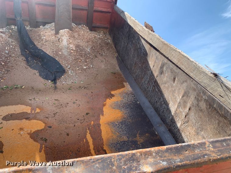 image for item DM7838 1986 Ford FT8000 dump truck