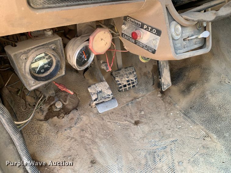 image for item DM7838 1986 Ford FT8000 dump truck