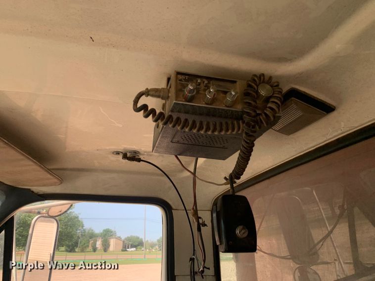 image for item DM7838 1986 Ford FT8000 dump truck