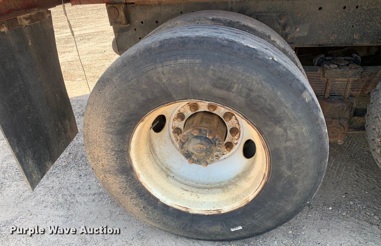 image for item DM7838 1986 Ford FT8000 dump truck