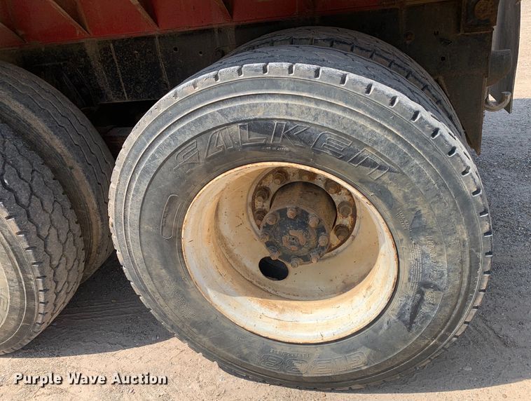 image for item DM7838 1986 Ford FT8000 dump truck