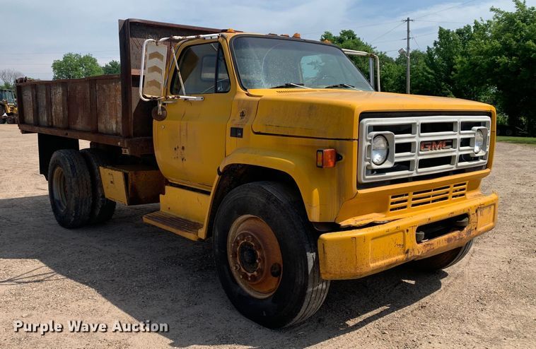 image for item DM7839 1986 GMC C6000 dump truck