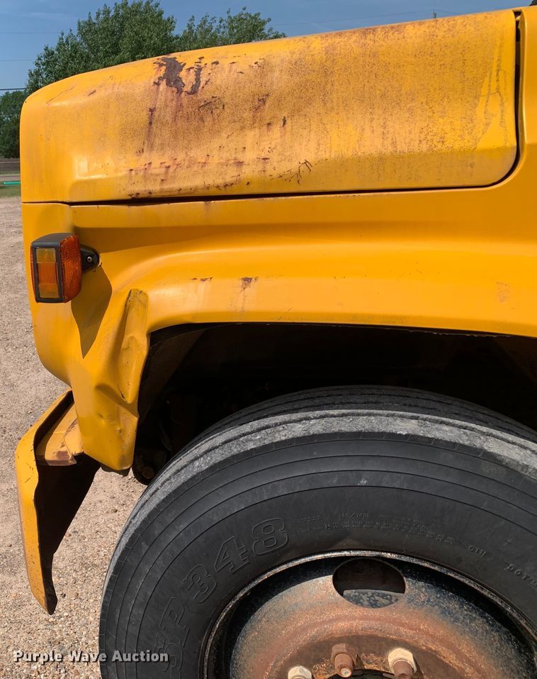 image for item DM7839 1986 GMC C6000 dump truck