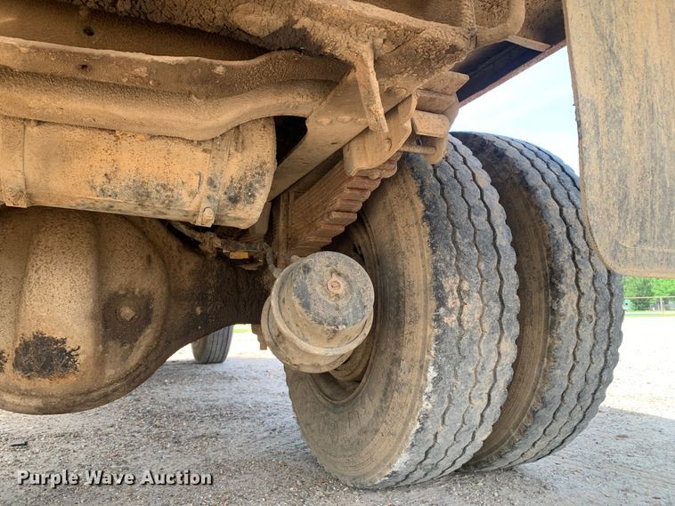 image for item DM7839 1986 GMC C6000 dump truck