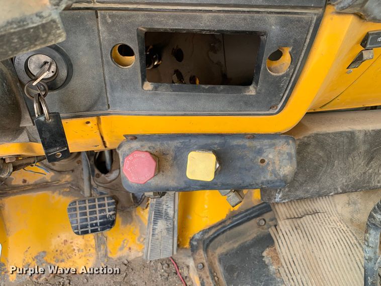 image for item DM7839 1986 GMC C6000 dump truck