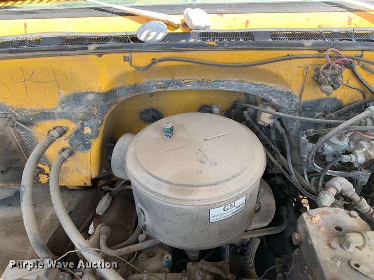 image for item DM7839 1986 GMC C6000 dump truck
