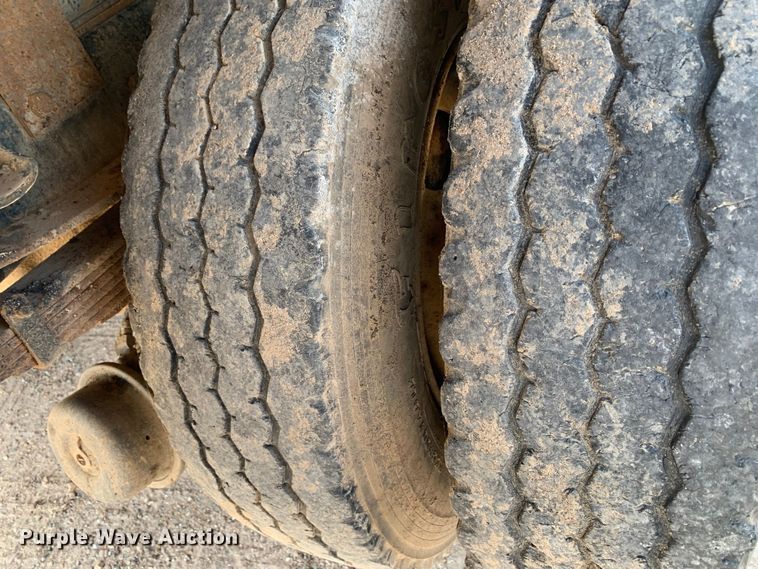 image for item DM7839 1986 GMC C6000 dump truck