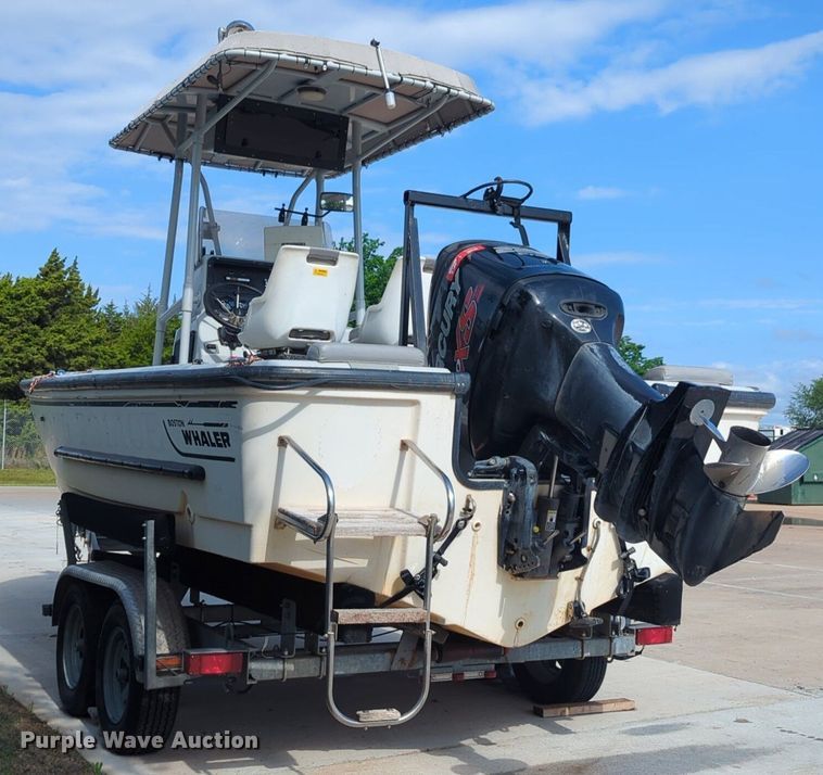 image for item DN3854 2003 Boston Whaler boat