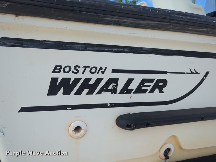 image for item DN3854 2003 Boston Whaler boat