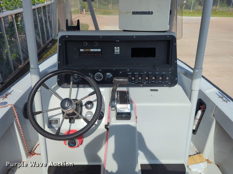 image for item DN3854 2003 Boston Whaler boat