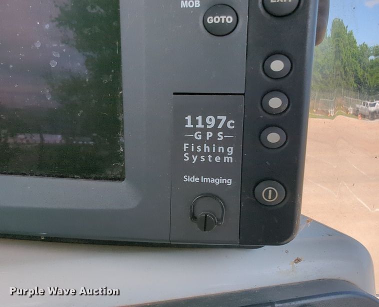 image for item DN3854 2003 Boston Whaler boat