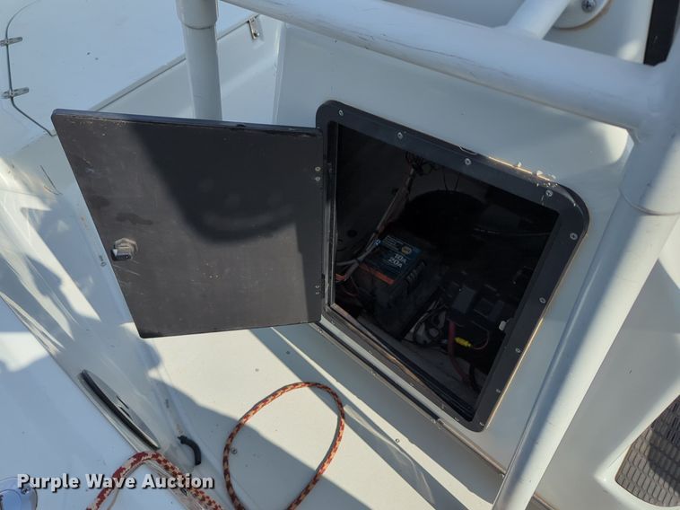 image for item DN3854 2003 Boston Whaler boat